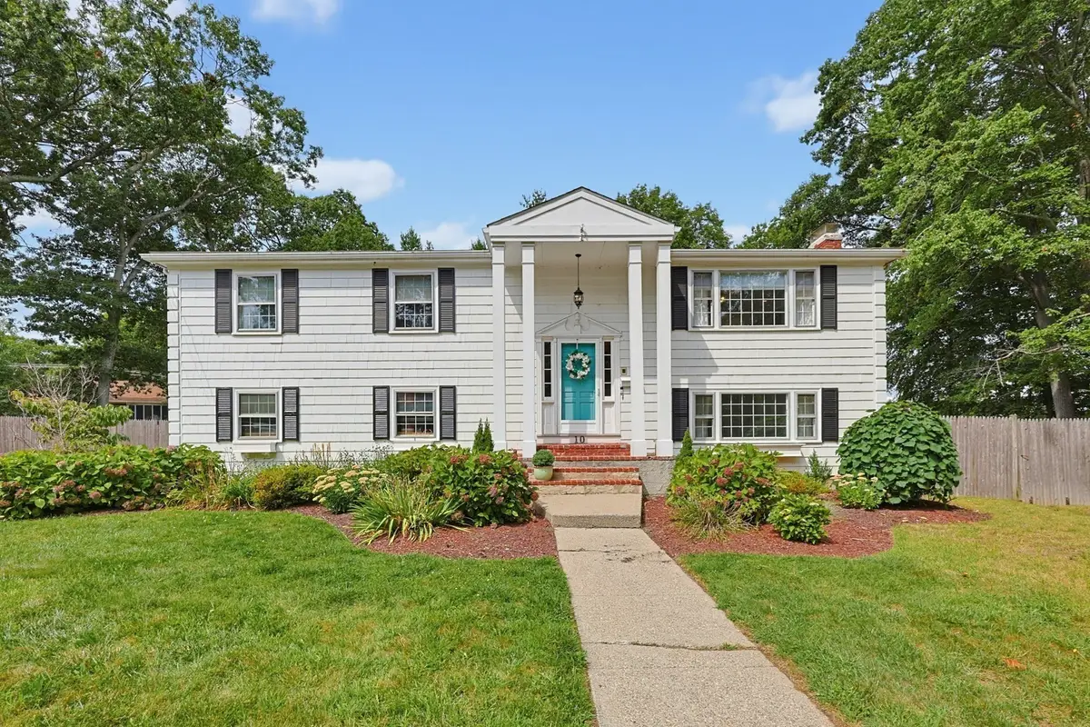10 Howe Circle, Randolph, MA 02368 - #1