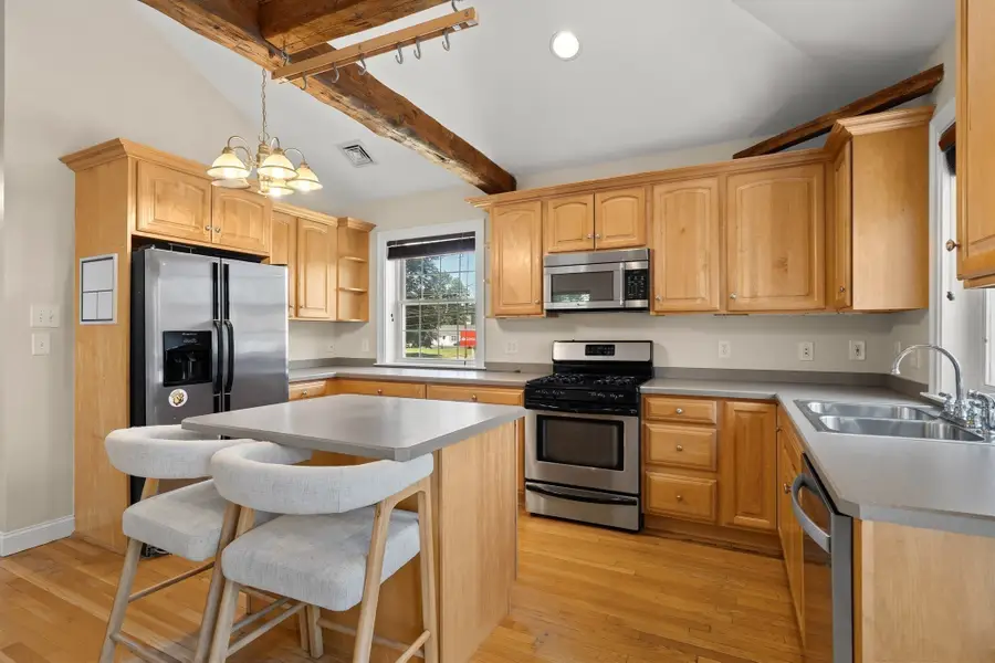 521 Washington Street #3, Abington, MA 02351 - #2