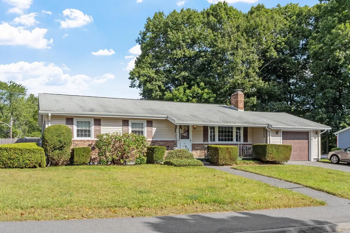 6 Fuller Dr, Marlborough, MA 01752 - #1