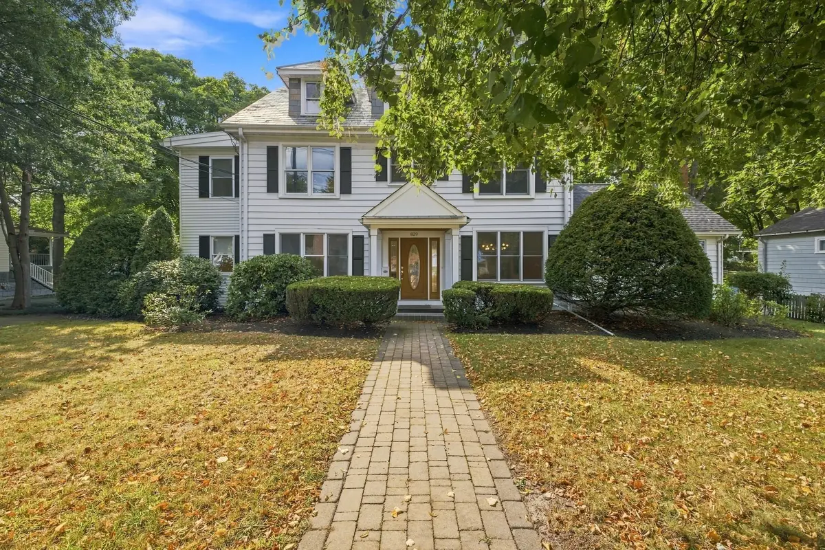 829 Chestnut, Newton, MA 02468 - #1
