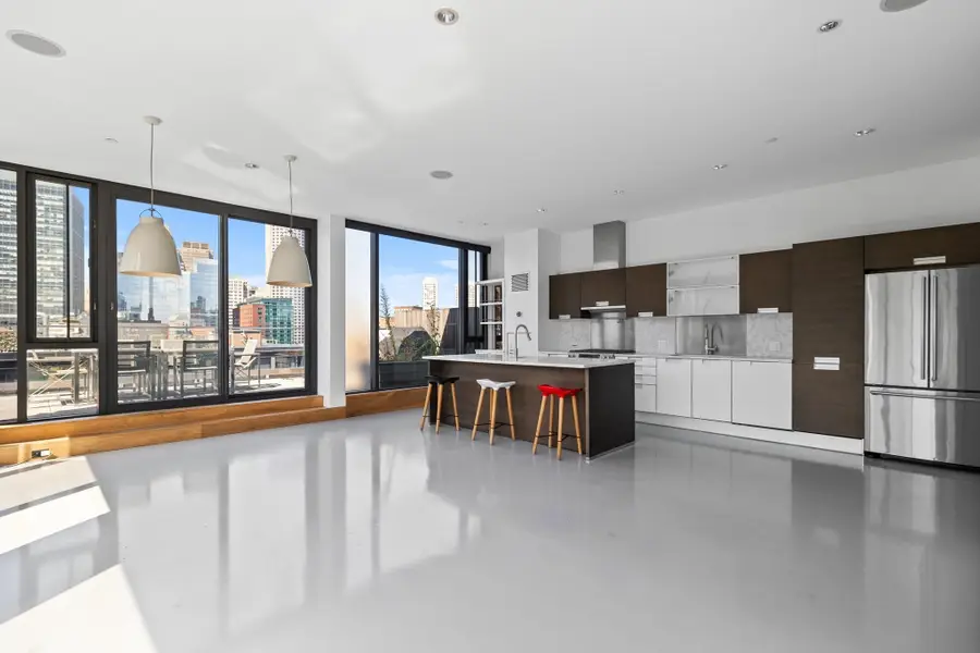 346 Congress St. #PH 701, Boston, MA 02210 - #2