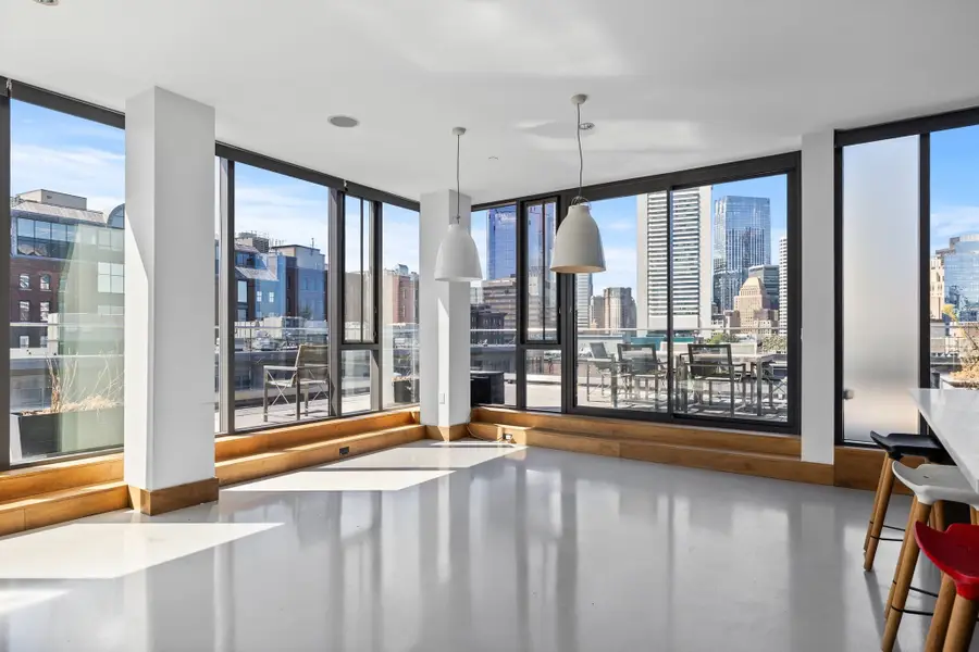 346 Congress St. #PH 701, Boston, MA 02210 - #3