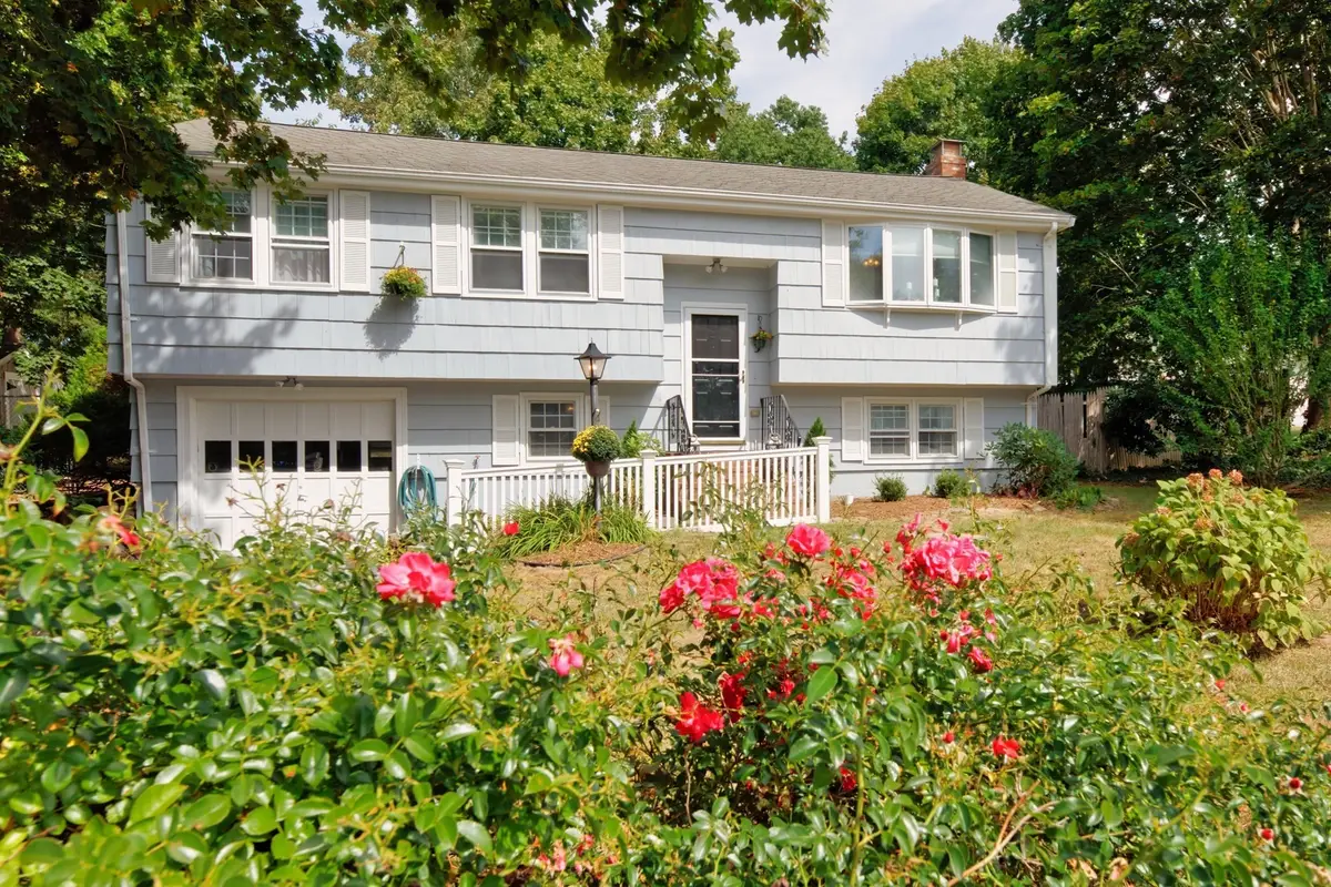 3 Elizabeth Rd, Pocasset, MA 02559 - #1