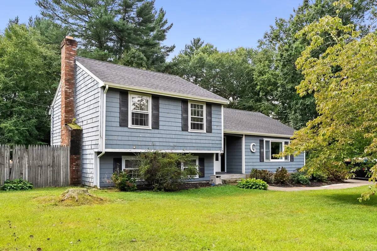 15 Liane Way, Pembroke, MA 02359 - #1