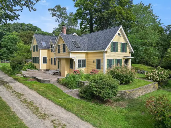 19-21 Downfall Rd, Newbury, MA 01922