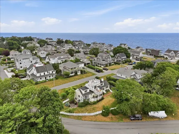 19 Lincoln Ave, Scituate, MA 02066