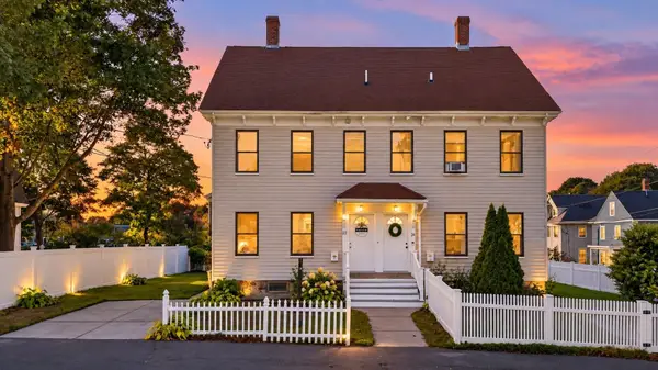22 Cleveland St #22, North Andover, MA 01845