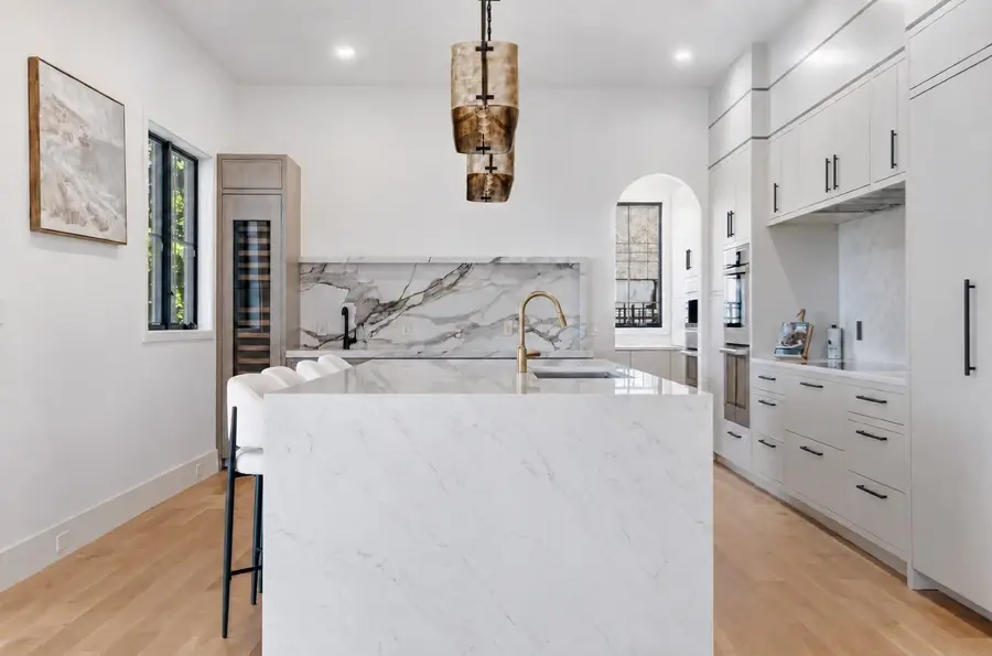 454 Dudley Rd, Newton, MA 02459 - #3