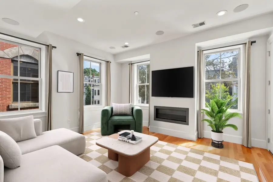482 E Fourth Street #4, Boston, MA 02127 - #2