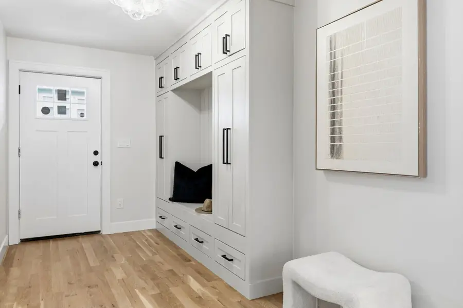34-36 Governors Winthrop Rd #A, Somerville, MA 02145 - #3