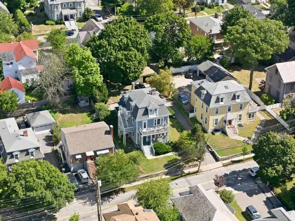 139 Summer St #1, Watertown, MA 02472
