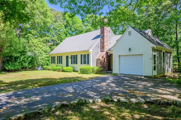 20 Bray Farm Rd S, Yarmouth, MA 02675