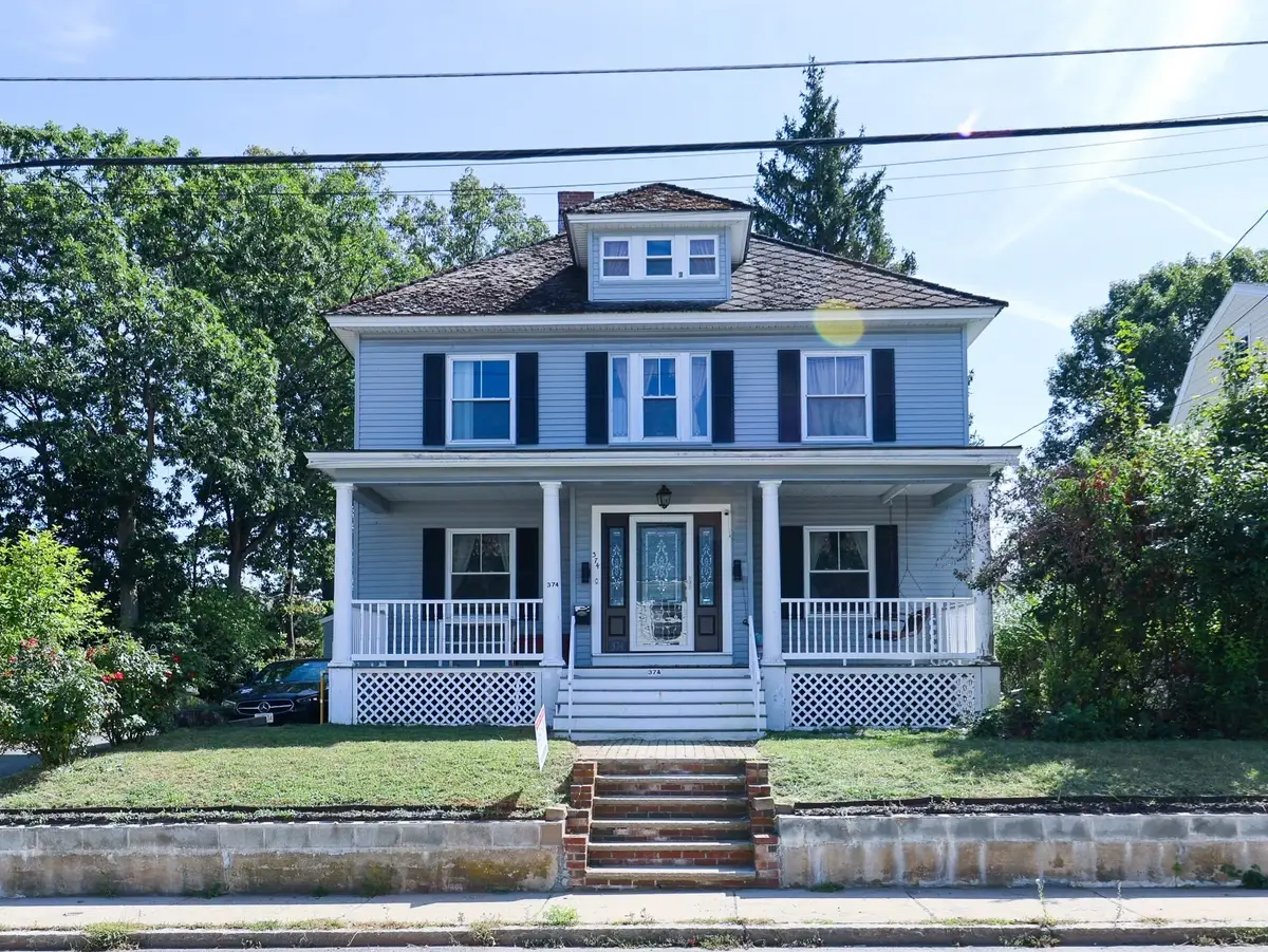 374 Pine St, Lowell, MA 01851 - #1
