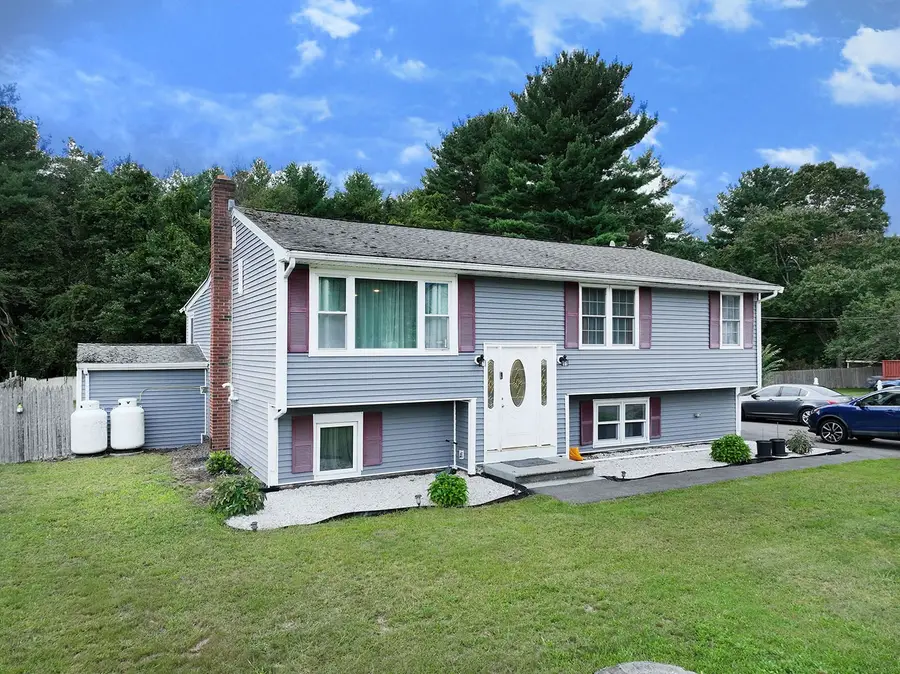 146 Fremont St, Taunton, MA 02780 - #2