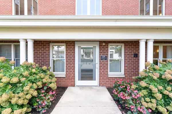 629 Hammond Street #E119, Brookline, MA 02467