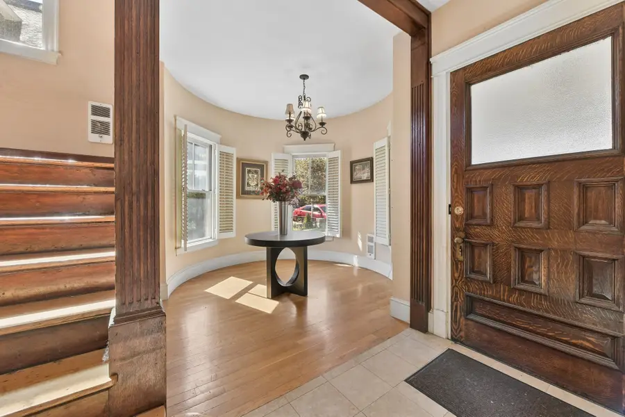 40 Sawyer Ave #1, Boston, MA 02125 - #3