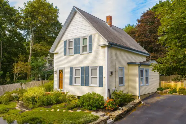 11 Wood Street, Plymouth, MA 02360
