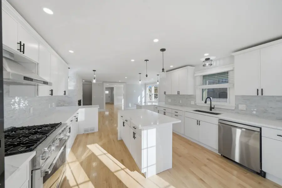 442 High St, Dedham, MA 02026 - #2