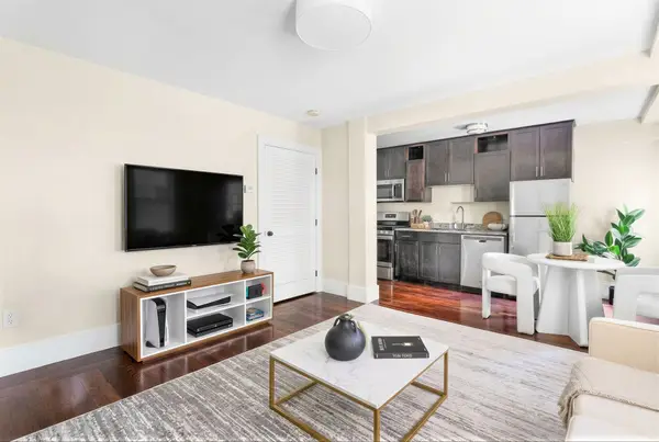 111 Eutaw St #1A, Boston, MA 02128