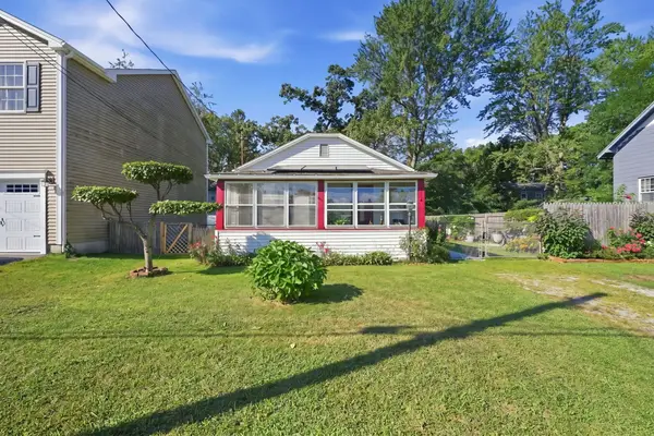 114 Hood St, Springfield, MA 01109
