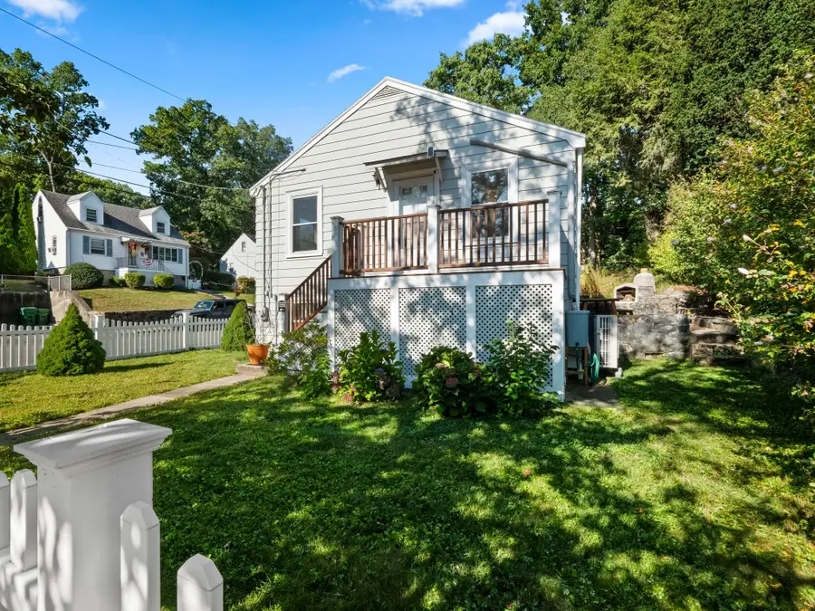 4 Ralph St, Medford, MA 02155 - #2