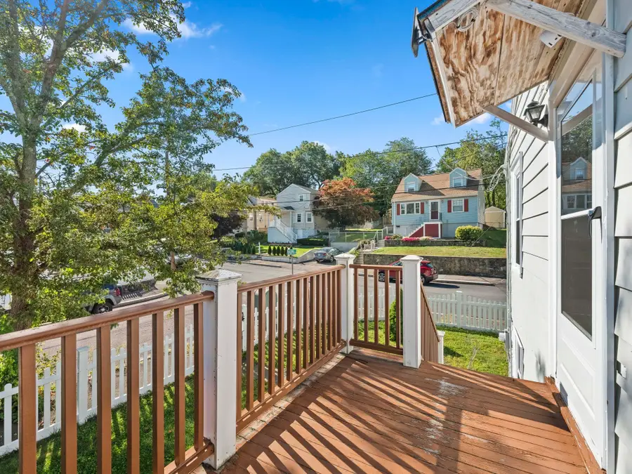4 Ralph St, Medford, MA 02155 - #3