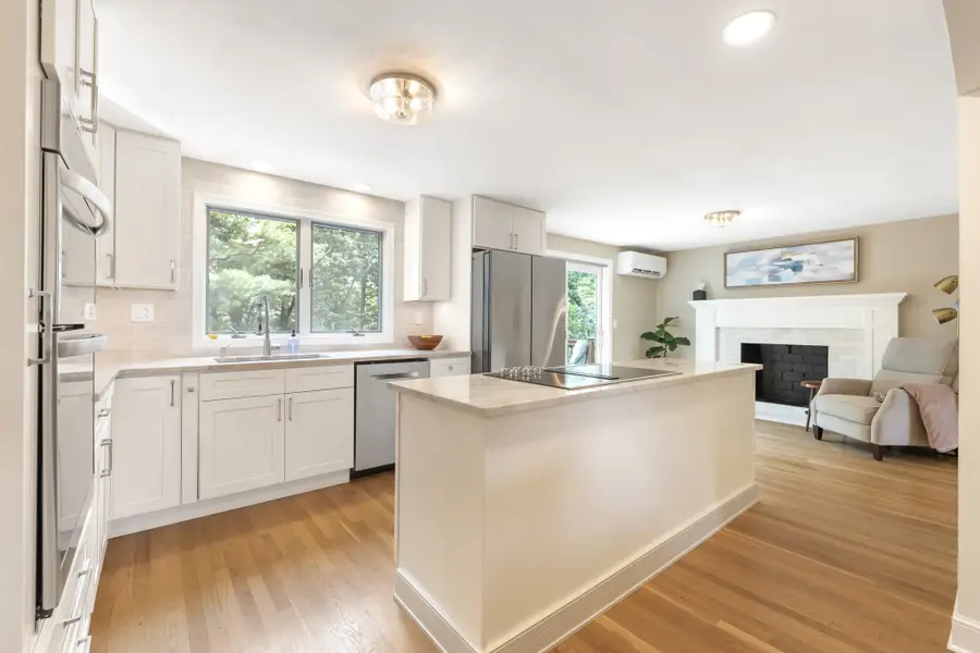 54 Checkerberry Ln, Framingham, MA 01702 - #2