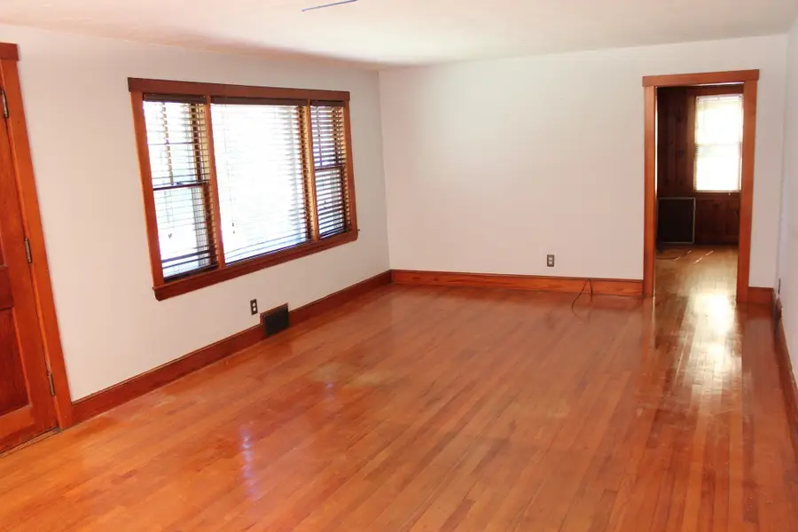 390 Worcester Rd, Barre, MA 01005 - #2