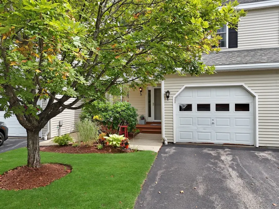 35 Belgian Ln #35, Leominster, MA 01453 - #3