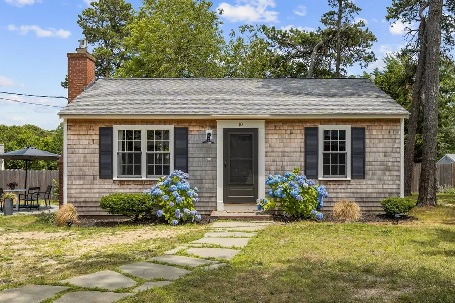 10 Manning Rd, Dennis Port, MA 02639 - #2