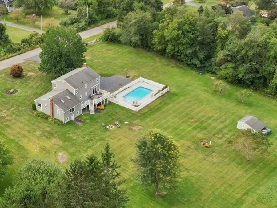 196 Eight Lots Rd, Sutton, MA 01590 - #3