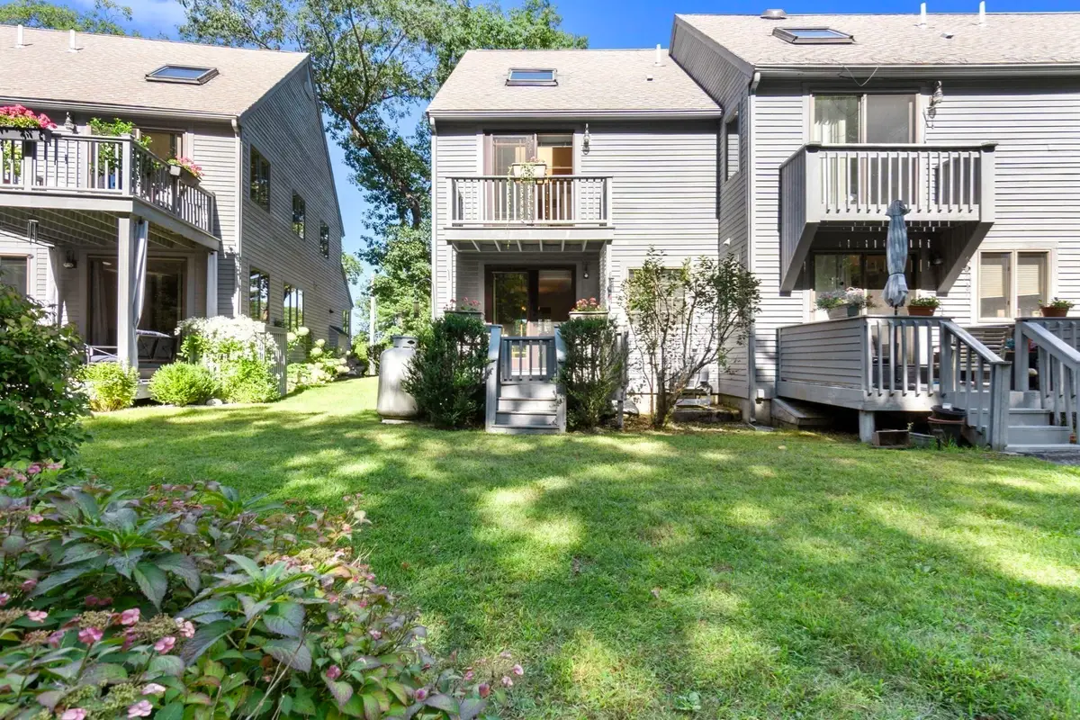612 Essex Ave #5, Gloucester, MA 01930 - #1