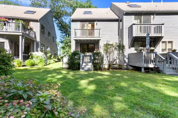 612 Essex Ave #5, Gloucester, MA 01930