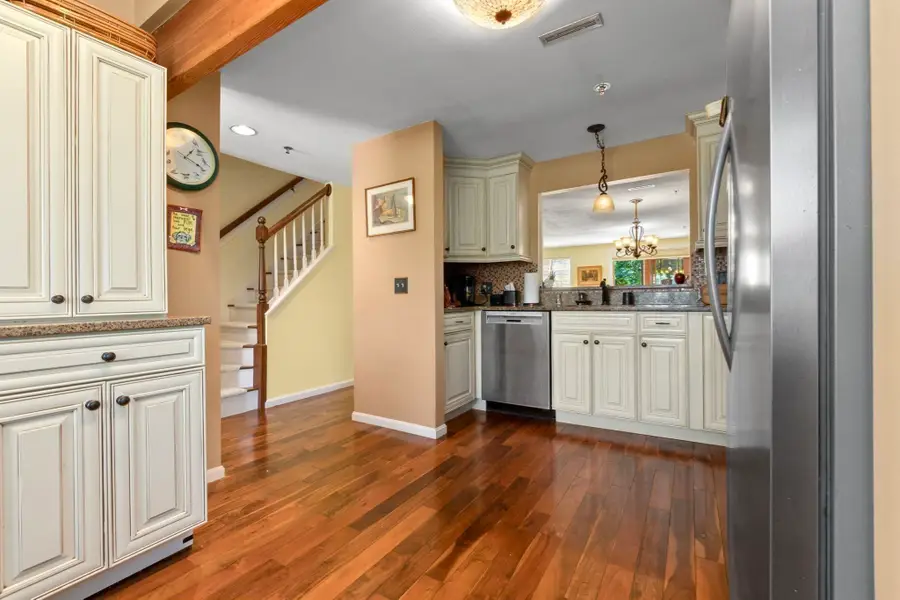 612 Essex Ave #5, Gloucester, MA 01930 - #3