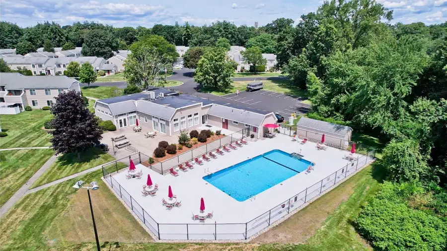 25 Nassau Dr #25, Springfield, MA 01129 - #2
