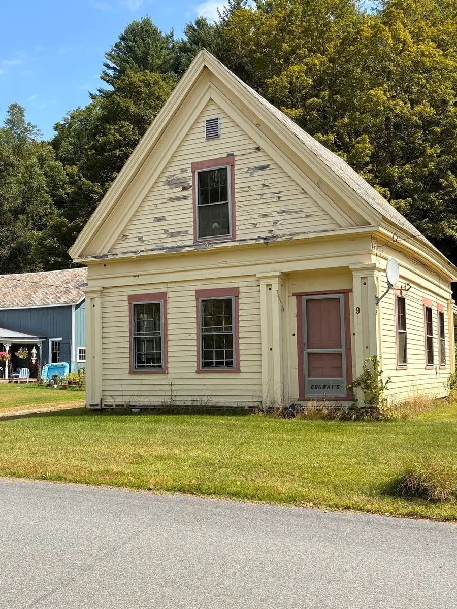 9 River St, Colrain, MA 01340 - #2