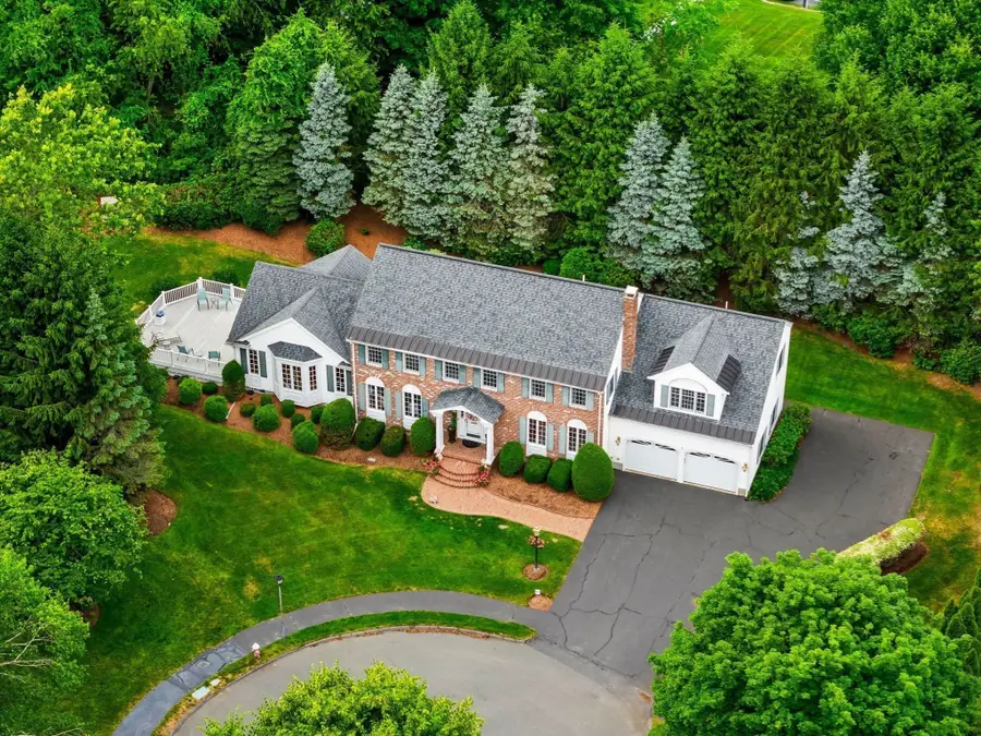 9 Eisenhower Circle, Wellesley, MA 02482 - #2