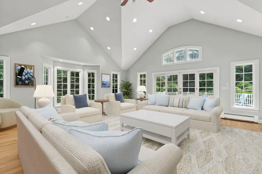 9 Eisenhower Circle, Wellesley, MA 02482 - #3