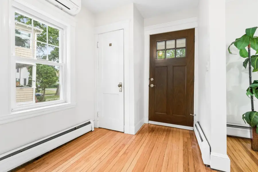 15 Woodbine Ter, Newton, MA 02466 - #2