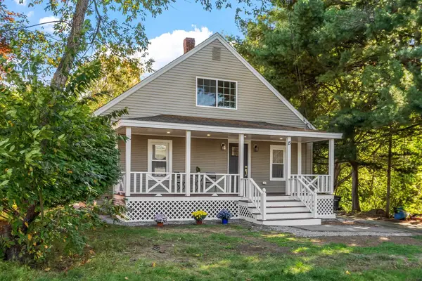15 Arcadia St, Grafton, MA 01560