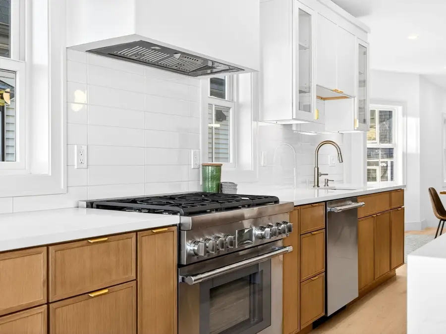 202 Powder House Blvd #2, Somerville, MA 02144 - #3