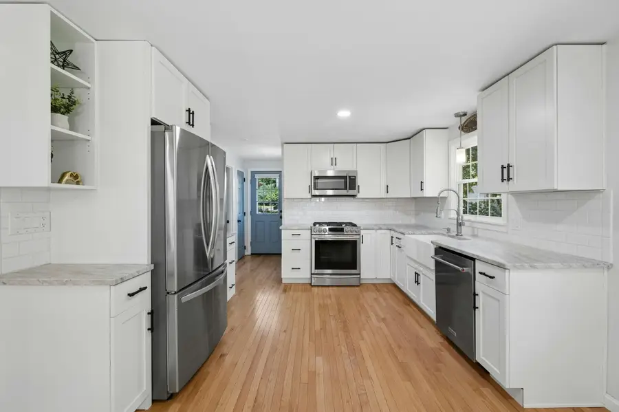 33 Bay Colony Drive, Ashland, MA 01721 - #3