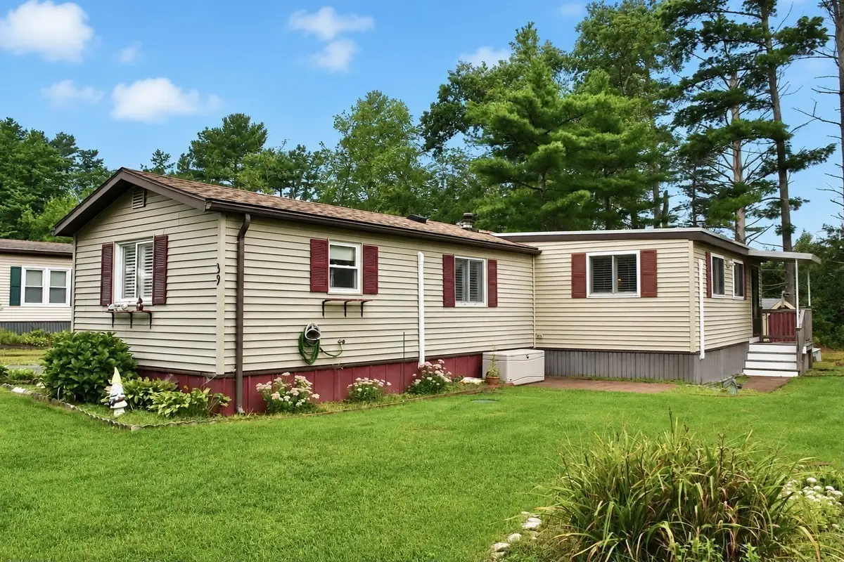 39 Pipers Way, Carver, MA 02330 - #1