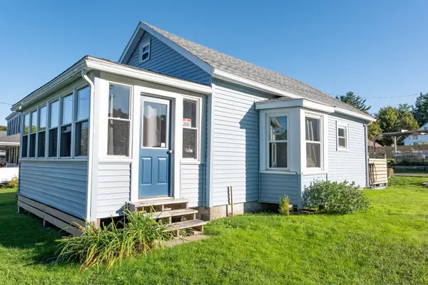 10 Russell Stage Rd, Blandford, MA 01008