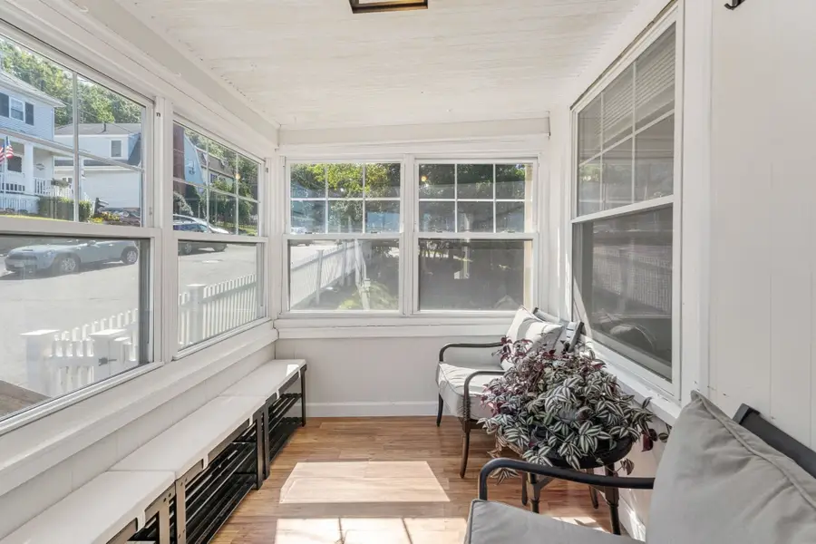 11 Clifton Ave, Saugus, MA 01906 - #3