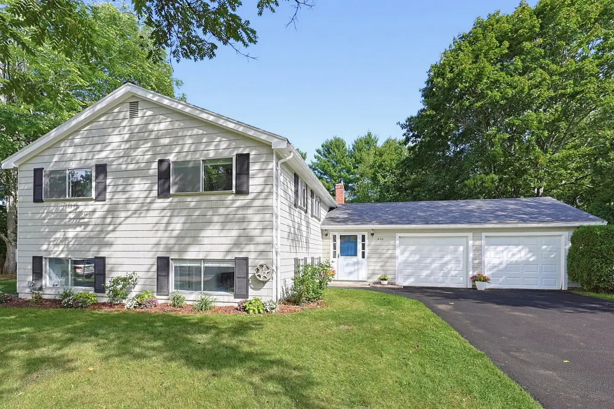 426 Chamberlain St., Holliston, MA 01746 - #1