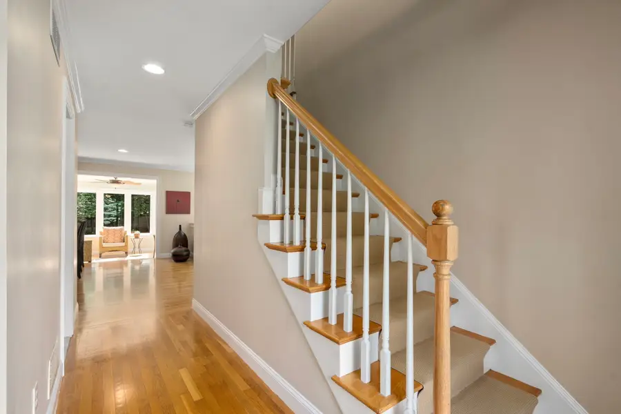 578 Randolph Ave, Milton, MA 02186 - #3