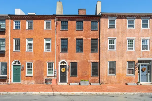 41 Middle St, Newburyport, MA 01950