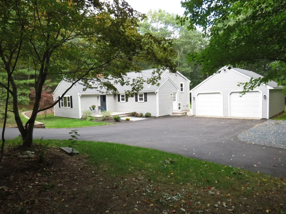 48 Grove St, Plympton, MA 02367 - #1