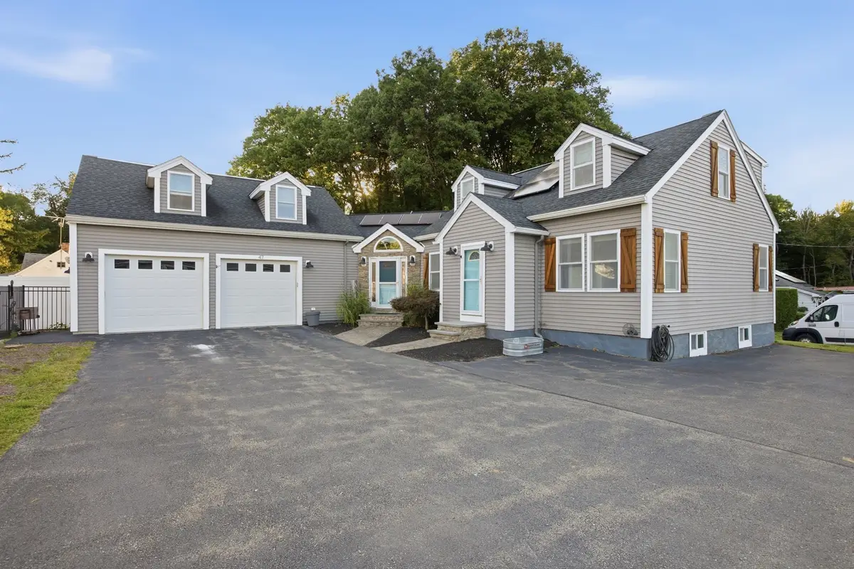 47 John St, Lunenburg, MA 01462 - #1